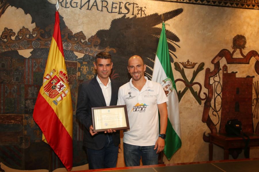 Imagen de la noticia Un grupo de policías y bomberos de Marbella final…