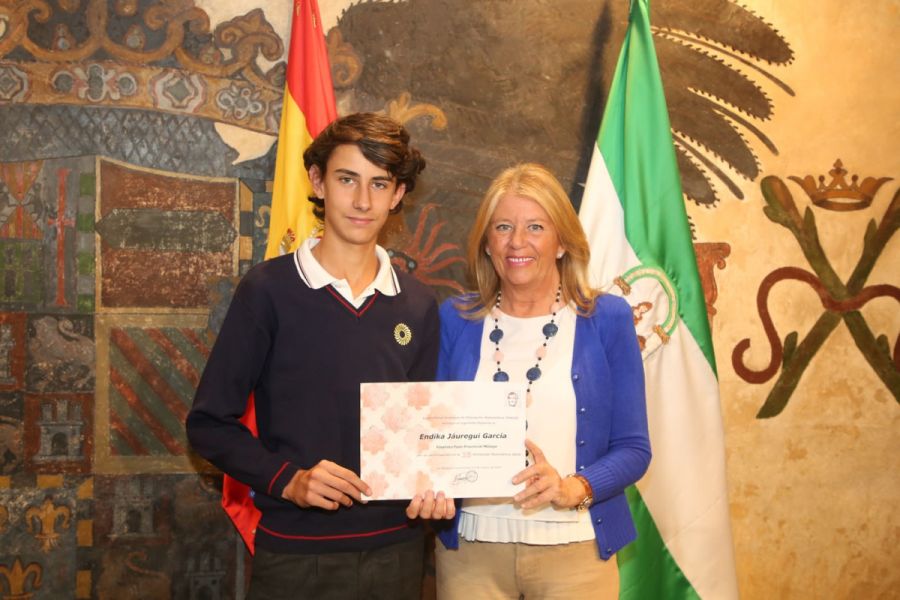 Imagen de la noticia La alcaldesa recibe a Endika Jáuregui, estudiante…