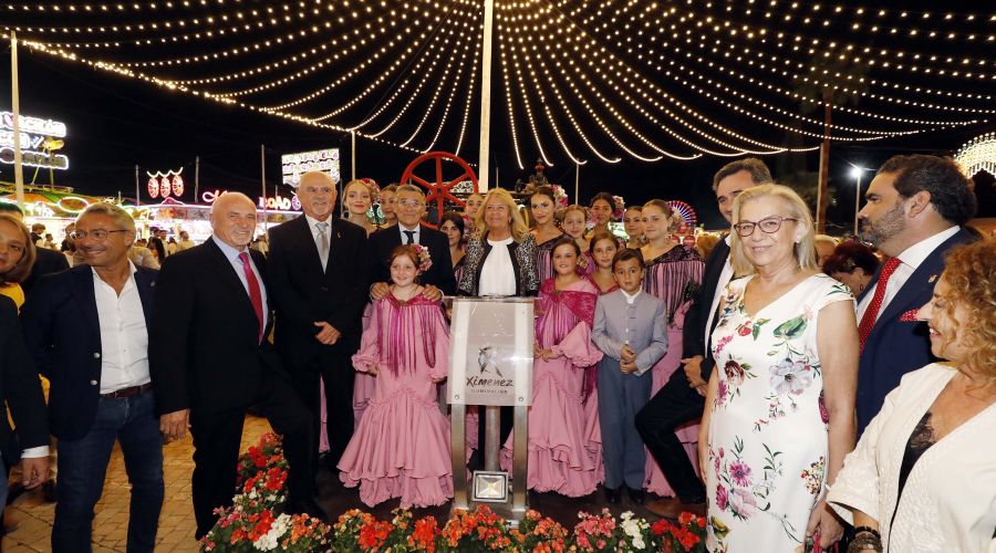 El Dúo Arenal dedica a San Pedro Alcántara un emotivo pregón, cargado de música, anécdotas y vivencias de la Feria