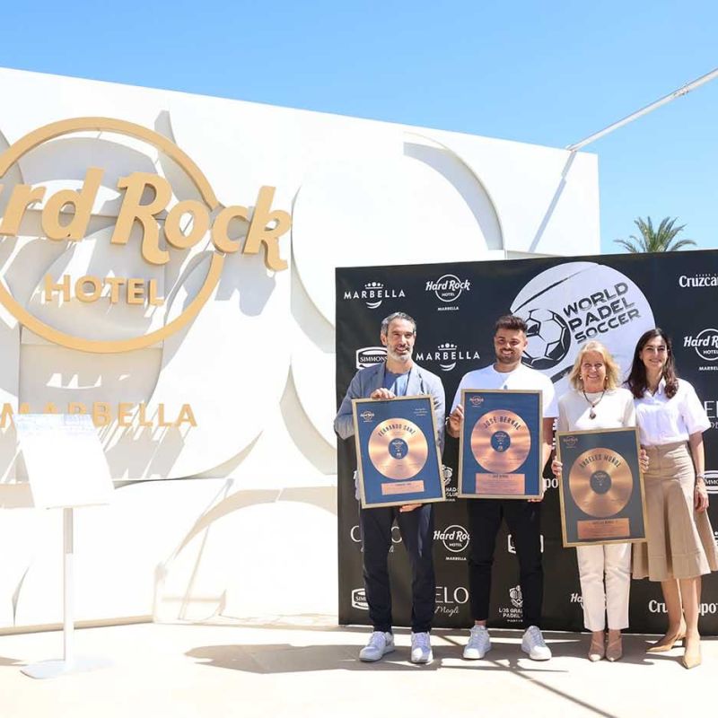 El ‘World Padel Soccer’ citará en Marbella a una treintena de reconocidos exfutbolistas de distintos países como Frank de Boer, Alfonso Pérez y Fernando Sanz