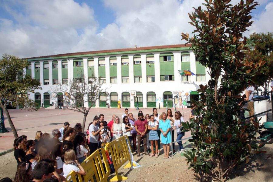 Imagen de la noticia La alcaldesa asiste al acto en homenaje a Alba Me…