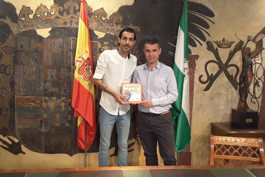 Imagen de la noticia El alcalde ha recibido la visita de Pepe Kinto