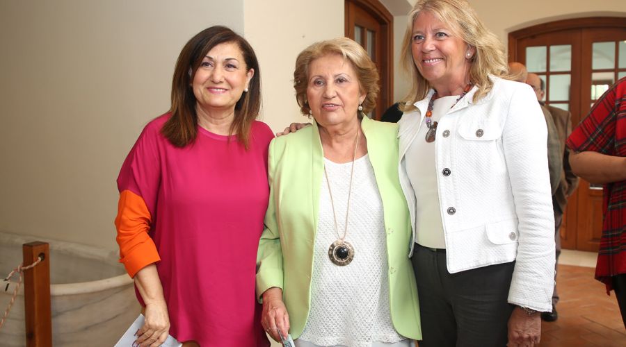 Marbella rinde homenaje a la Librería Mata como referente cultural de la ciudad