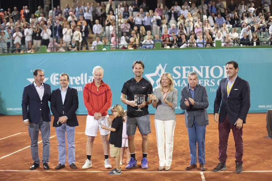 Imagen de la noticia La alcaldesa asiste a la final del torneo Senior…
