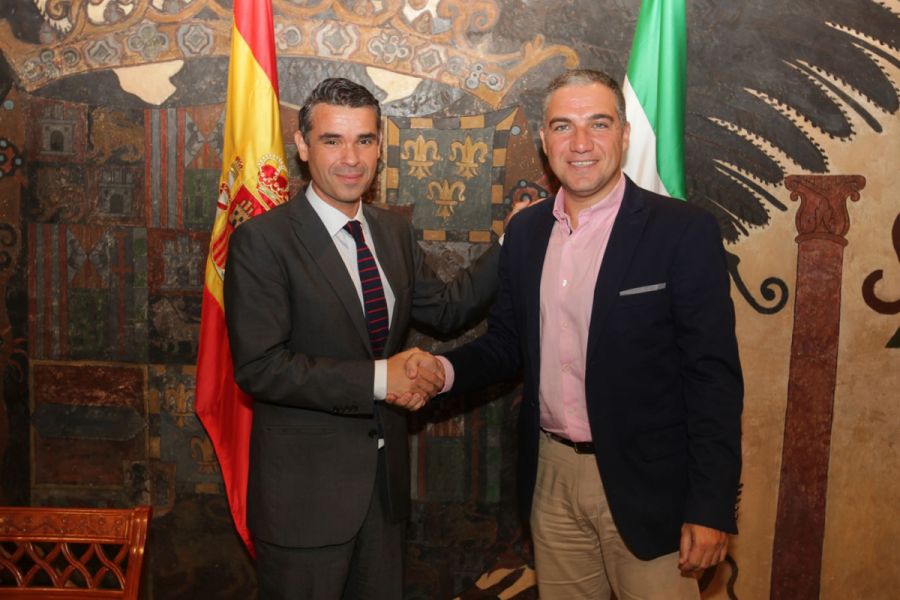 Imagen de la noticia El Ayuntamiento y la Diputación abordan los princ…