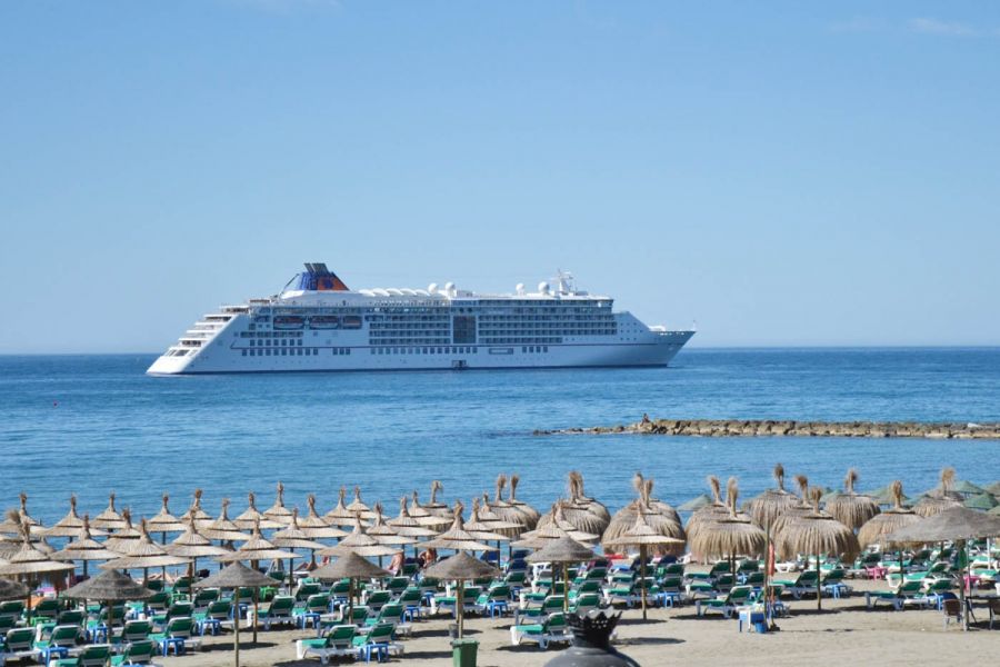 Imagen de la noticia El crucero MV Europa 2 con más de 500 pasajeros f…