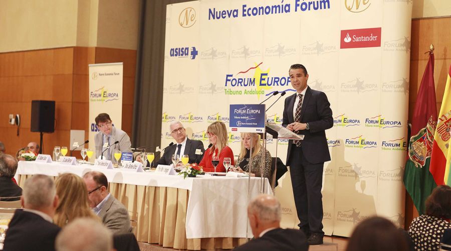 El alcalde asegura en el Fórum Europa que la revisión del PGOU “es una oportunidad para definir el modelo de ciudad y marcar las líneas estratégicas del futuro”