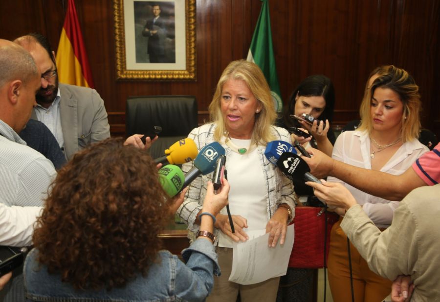 Imagen de la noticia La alcaldesa reprocha al Gobierno del PSOE que in…