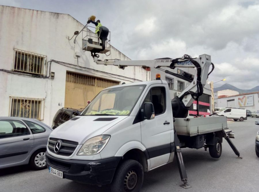Imagen de la noticia El Ayuntamiento acomete actuaciones en el polígon…