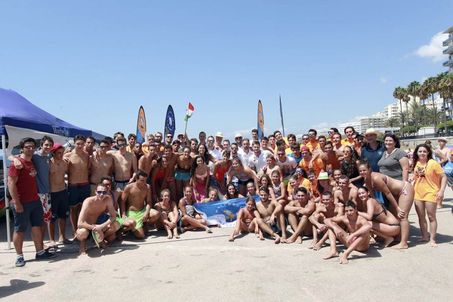 Imagen de la noticia Entregados los trofeos del Waterpolo Beach Paradi…