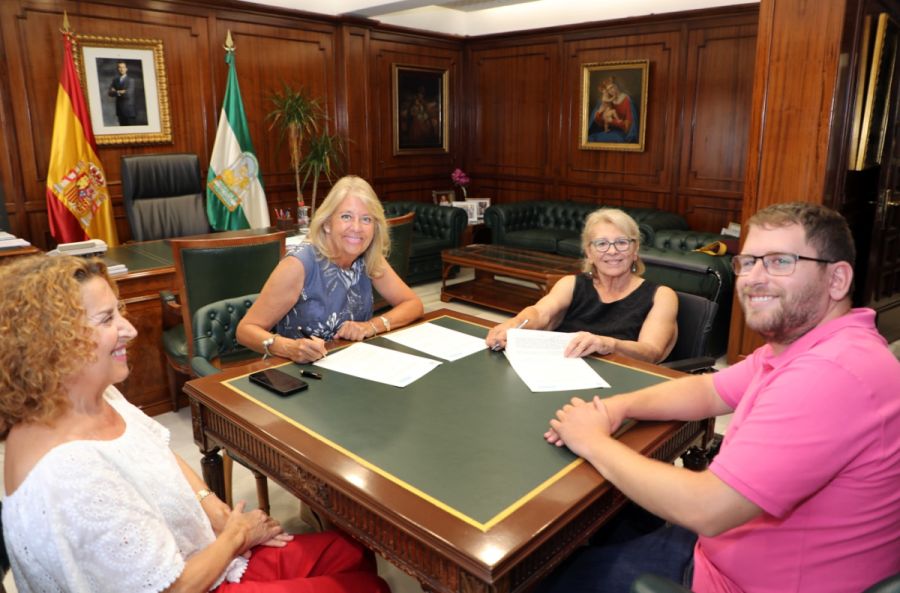 Imagen de la noticia El Ayuntamiento muestra su compromiso con las per…