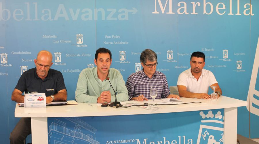 El Ayuntamiento pone en marcha una campaña informativa a favor del uso del taxi legal y emprenderá una segunda fase de control frente al intrusismo en el sector