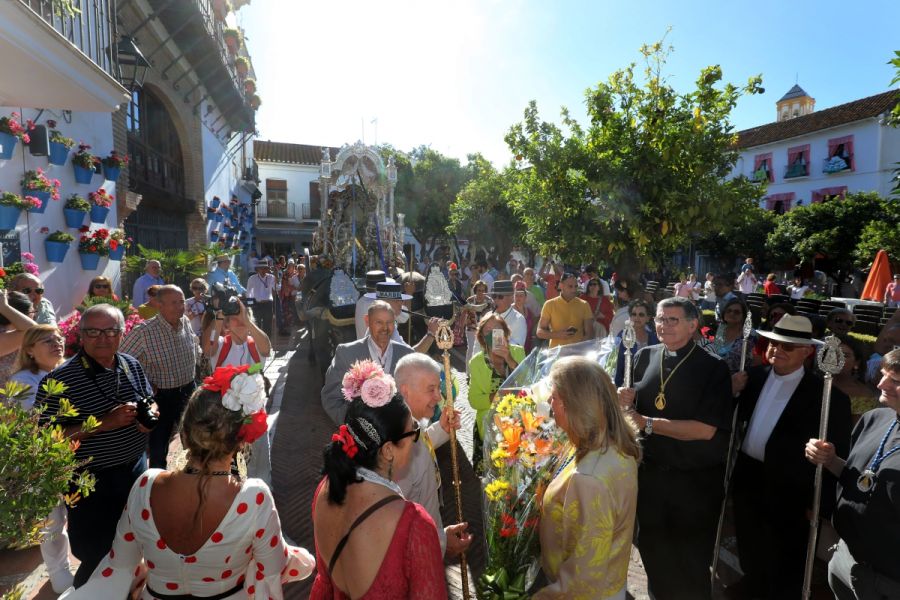 Imagen de la noticia La alcaldesa realiza una ofrenda floral a la Herm…