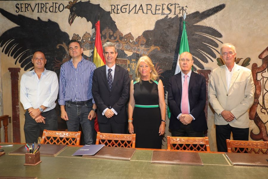 Imagen de la noticia La alcaldesa recibe a la nueva junta directiva de…