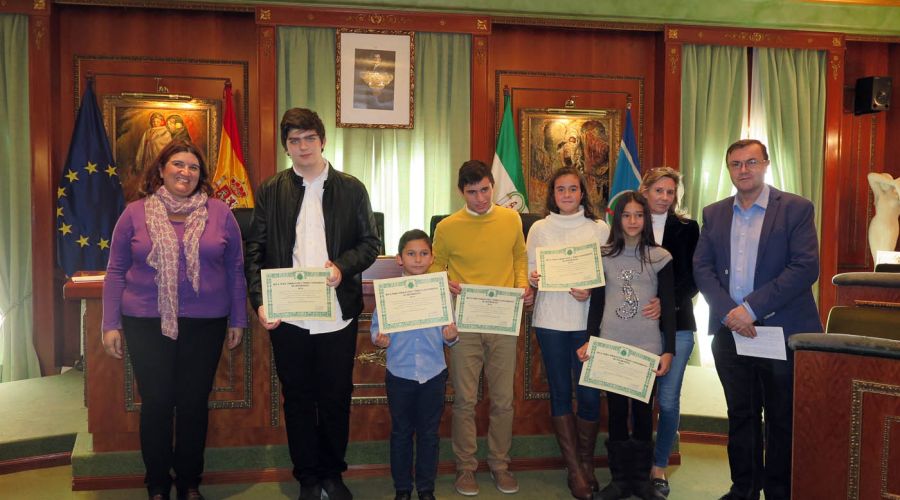Cinco deportistas locales reciben las becas de formación y perfeccionamiento patrocinadas por la Fundación Banús
