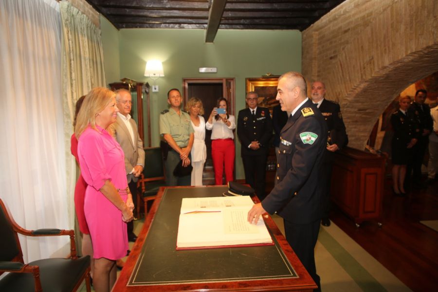 Imagen de la noticia Javier Martín toma posesión como Jefe de la Polic…