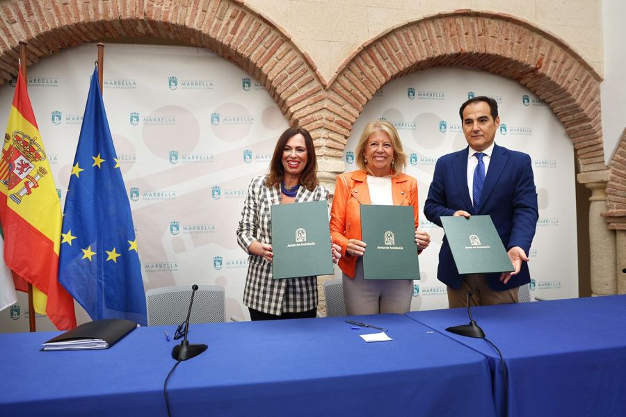 Imagen de la noticia El Ayuntamiento y la Junta firman el convenio par…