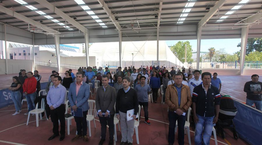 El Polideportivo Serrano Lima acoge el \'Día del Mar\' de la Asociación de Bolivianos de Marbella