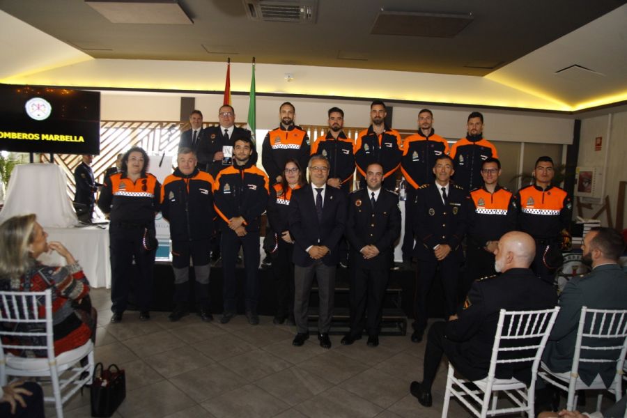 Imagen de la noticia Marbella rinde homenaje a los Bomberos de la ciud…