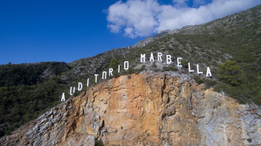 Imagen de la noticia El Ayuntamiento restaura las letras del Auditorio…
