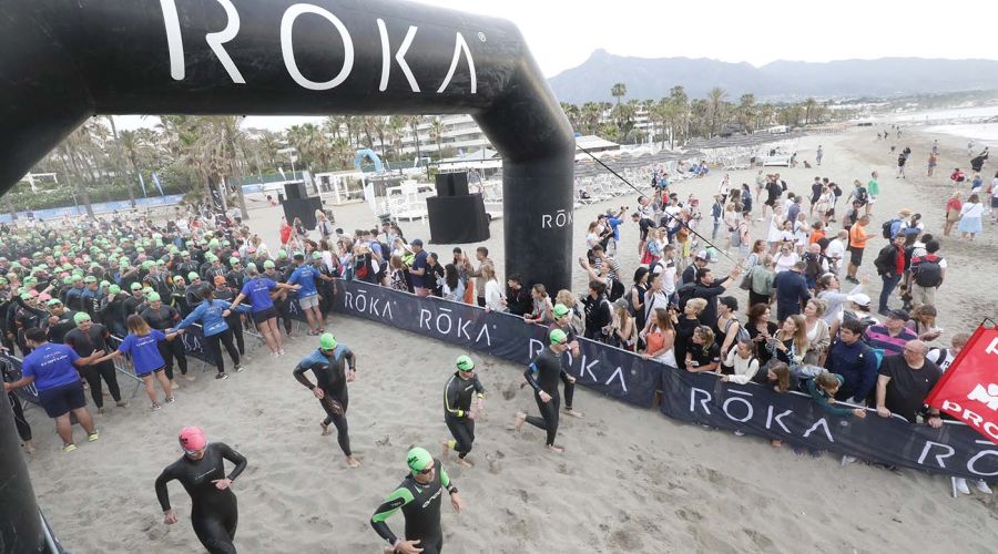 La alcaldesa destaca que el Ironman 70.3 “ha vuelto a convertir a la ciudad en epicentro del triatlón mundial”