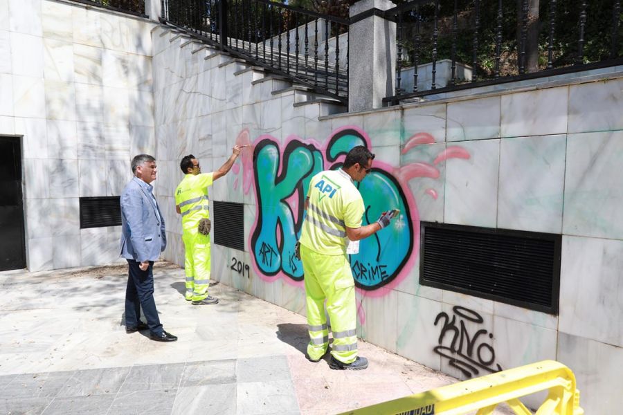 Imagen de la noticia El operativo de eliminación de grafitis en espaci…