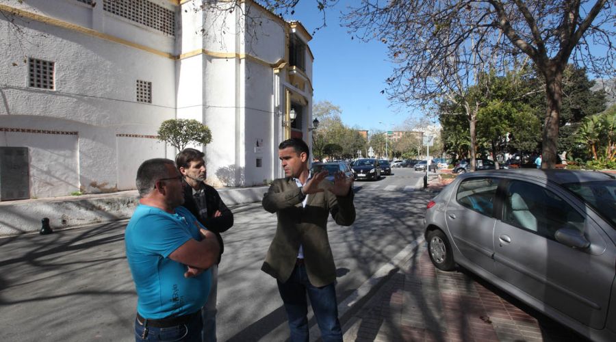 El Ayuntamiento reordenará la zona de aparcamientos y mejorará la accesibilidad en la avenida Reina Victoria de Plaza de Toros