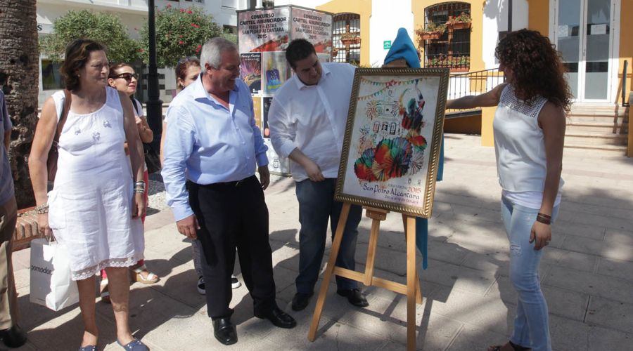 El cartel de Ana Jesús Valencia anunciará la Feria y Fiestas de San Pedro Alcántara 2015
