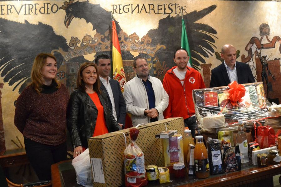 Imagen de la noticia El Equipo de Gobierno dona a Cruz Roja los regalo…