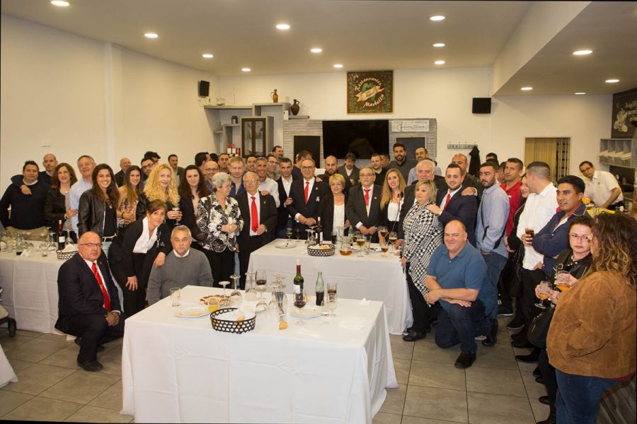 Imagen de la noticia El alcalde asiste al encuentro de los portadores…
