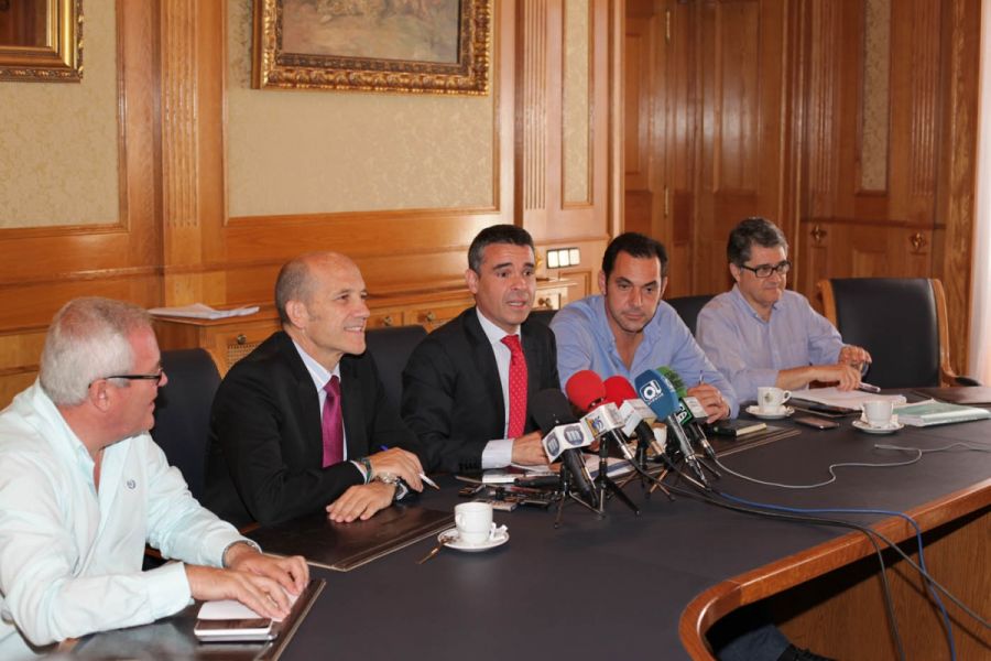 Imagen de la noticia Transparencia y participación, claves en los cien…
