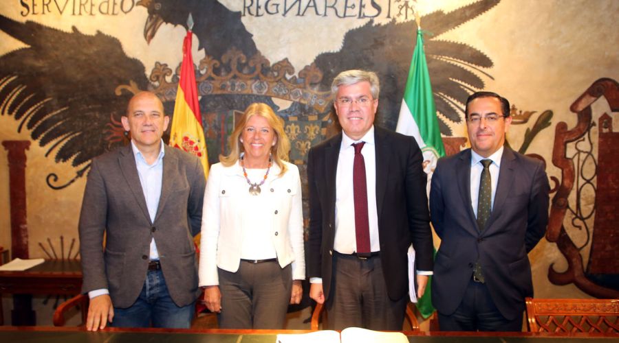 El secretario de Estado de Hacienda destaca que con la aprobación de los Presupuestos, el acuerdo para que los bienes incautados reviertan en Marbella adquirirá rango de ley