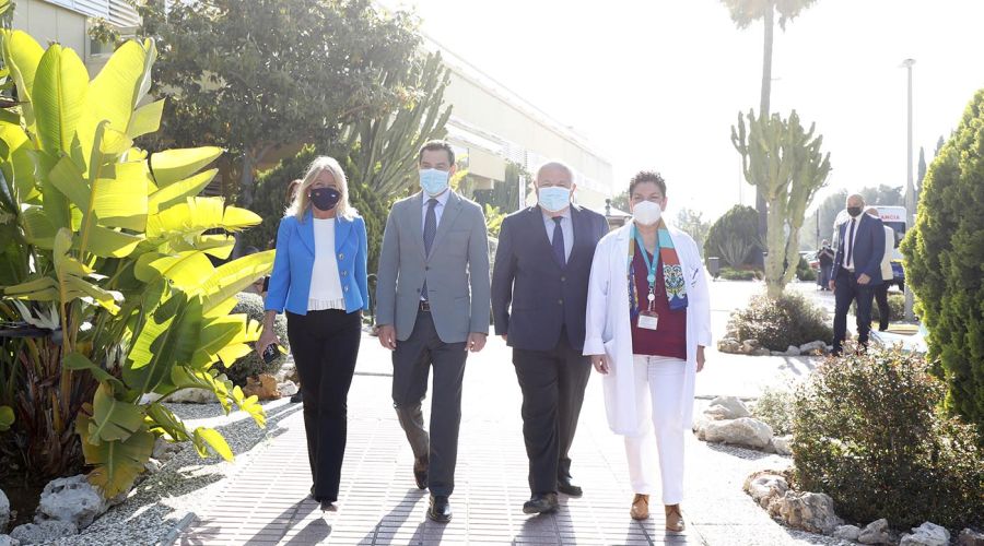 La alcaldesa subraya que el anuncio del presidente andaluz de licitar este mismo verano las obras de ampliación del Hospital Costa del Sol constata “que el compromiso de la Junta con Marbella es una realidad”