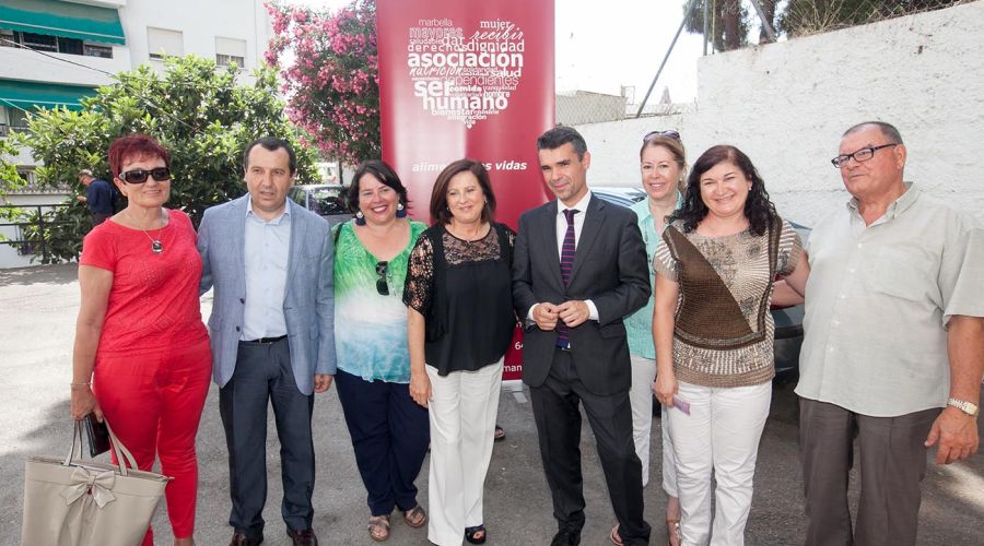 El Ayuntamiento y la Junta redoblan esfuerzos en su apoyo al comedor social de SER Humano y de la escuela de verano que acoge el colegio Fernández-Mayoralas