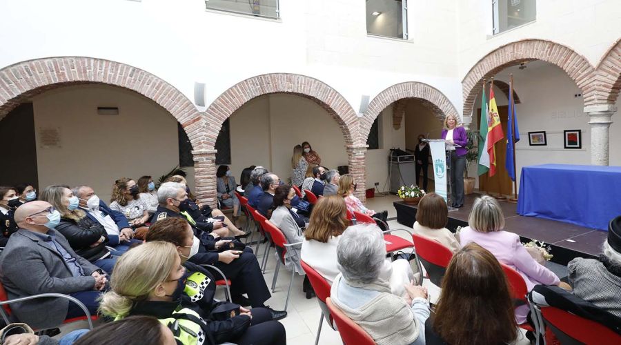 Marbella conmemora el Día Internacional de la Mujer con el reconocimiento a la trayectoria personal y profesional de seis ciudadanas “que son un ejemplo de solidaridad y de valía”