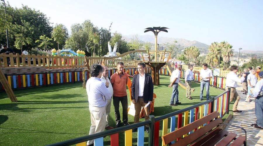 El Ayuntamiento inaugura el Parque María Auxiliadora que dota a Trapiche Norte de un amplio área de juego y esparcimiento en una parcela de 3.600 metros cuadrados