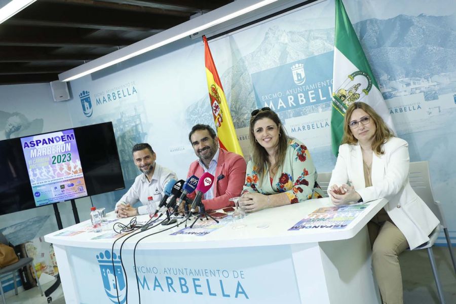 Imagen de la noticia La sexta carrera nocturna ‘Marberun’ espera alred…