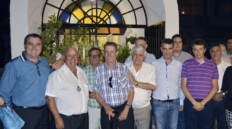 Imponen el Ancla de Oro al pescador Francisco Vidal Luque dentro de los actos por la Virgen del Carmen