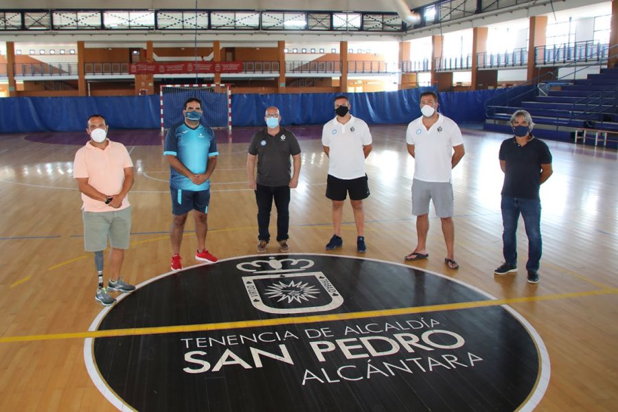 Imagen de la noticia Los concejales Manuel Cardeña y Javier Mérida vis…