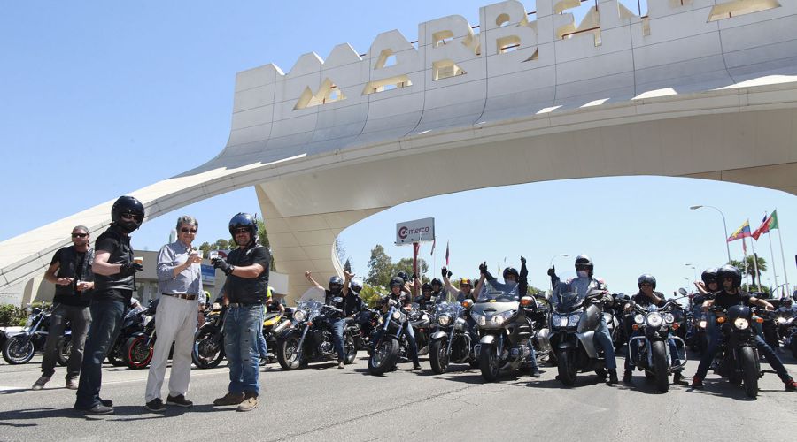 La campaña de concienciación contra el alcohol en la carretera Sin Riders pasa por Marbella