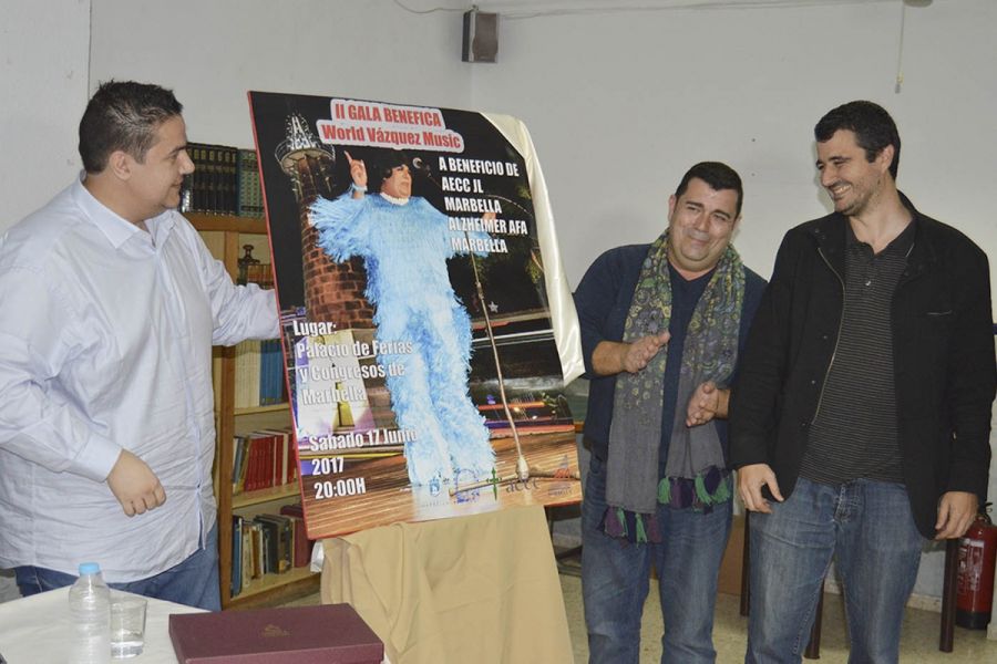 Imagen de la noticia El concejal de Fiestas apoya a la Asociación de V…