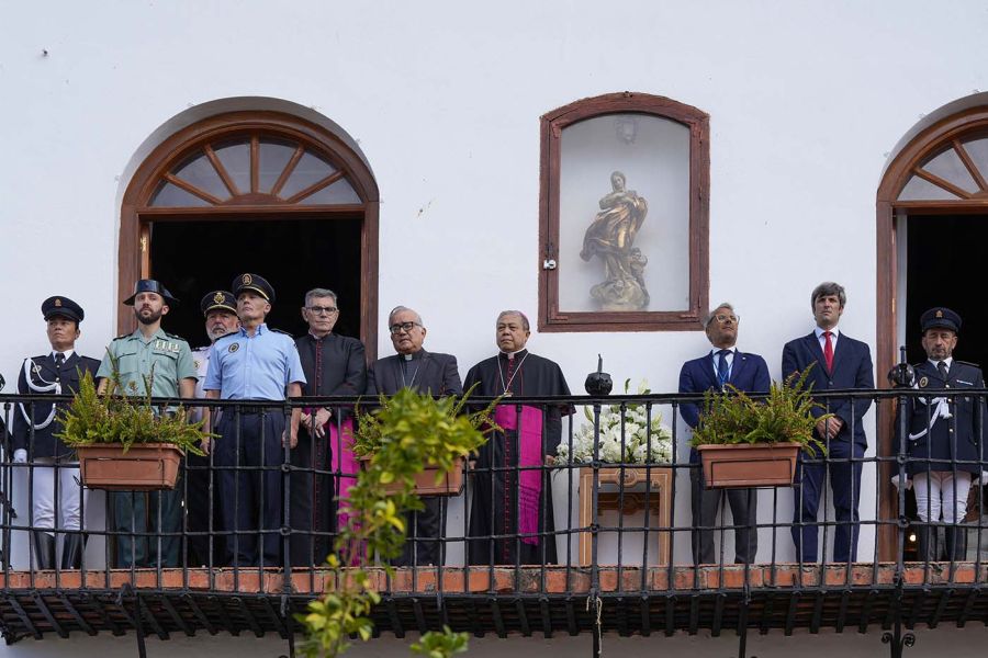 Imagen de la noticia El Ayuntamiento recibe al Nuncio del Papa Francis…