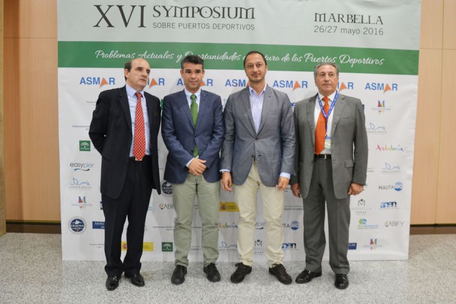 Imagen de la noticia El alcalde inaugura el XVI Symposium sobre Puerto…