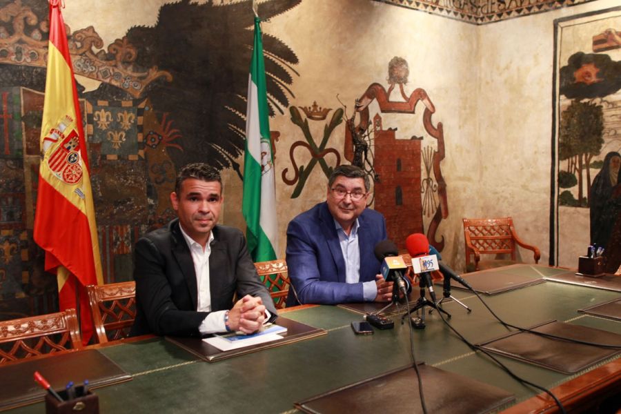 Imagen de la noticia Marbella y Vélez-Málaga ponen en común sus planes…