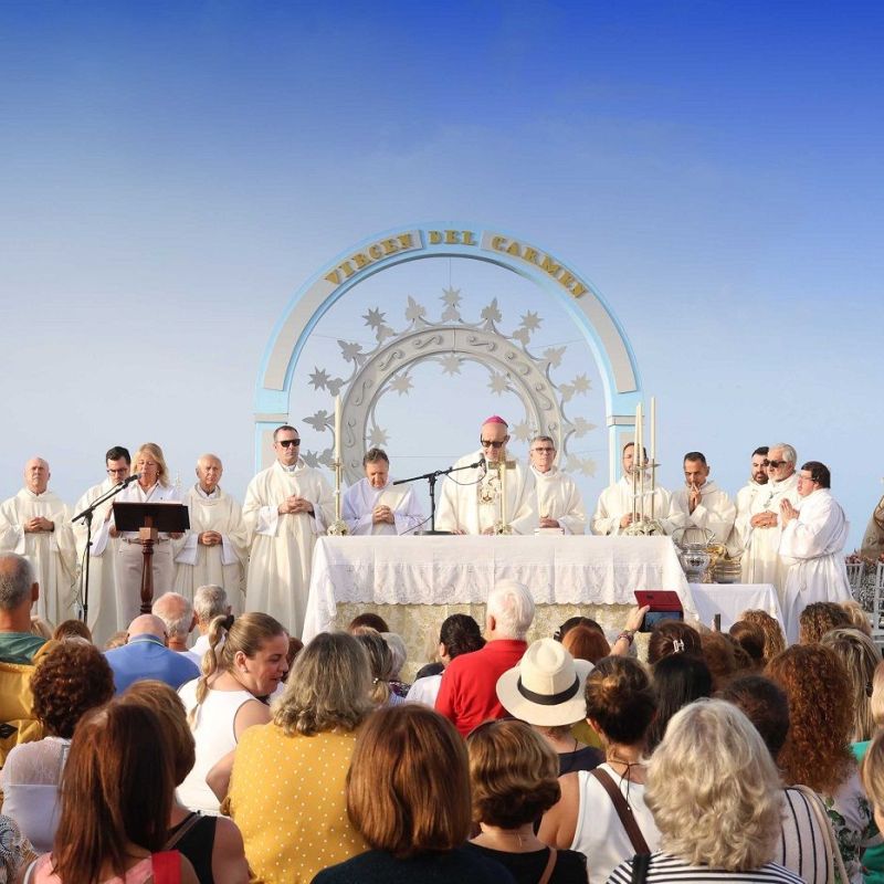Marbella se rinde a su Patrona, la Virgen del Carmen Coronada, y sale a la calle para celebrar su festividad