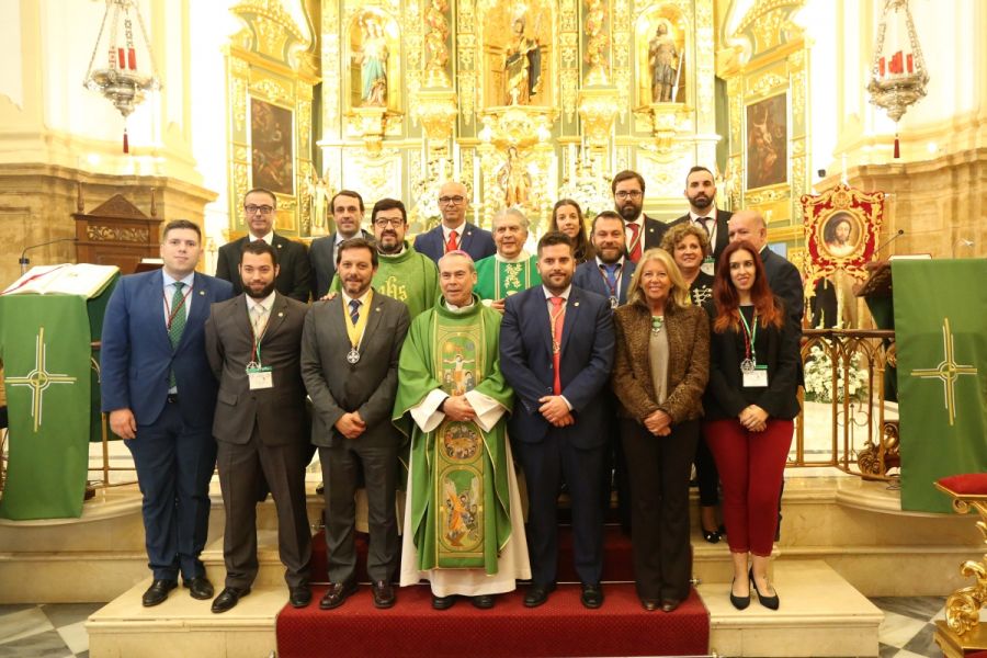 Imagen de la noticia La alcaldesa asiste a la misa presidida por el Ob…