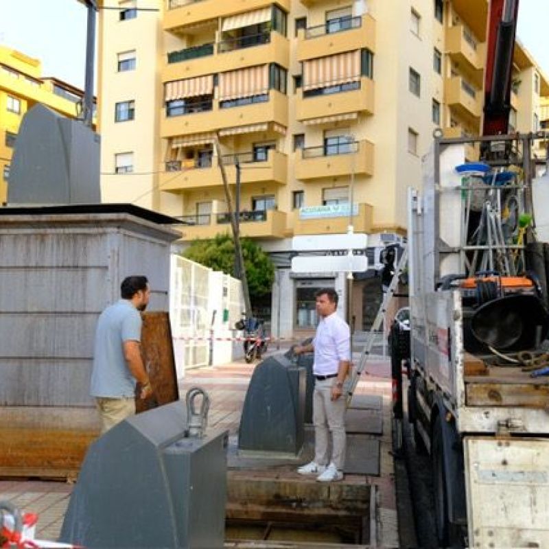 El Ayuntamiento acomete casi un millar de actuaciones de mantenimiento en las islas de contenedores soterrados desde el pasado año