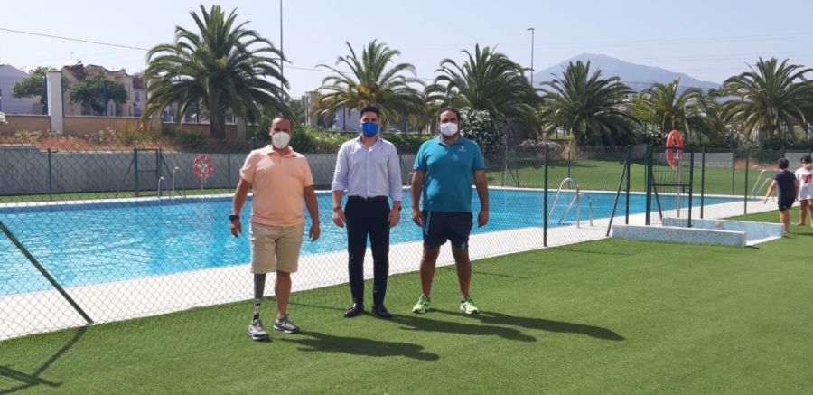 Imagen de la noticia La piscina exterior del complejo deportivo de Fue…
