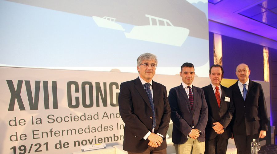 El alcalde asiste al XVII Congreso de la Sociedad Andaluza de Enfermedades Infecciosas