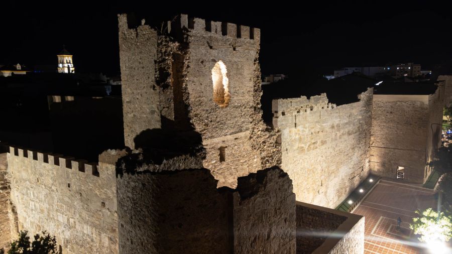 Imagen de la noticia La muralla del Castillo estrena un nuevo sistema…